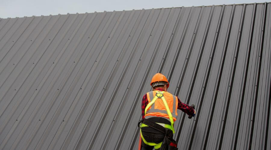 Professional gutter cleaning in Biggs, CA